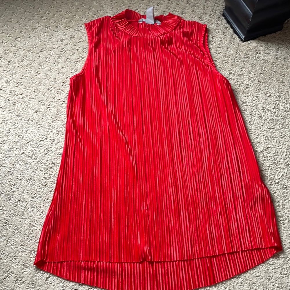 Shiny red mock neck tank